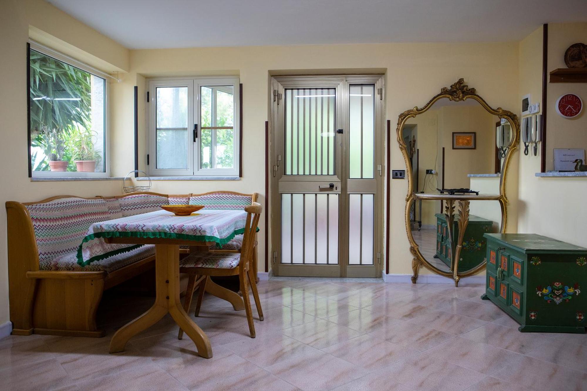 Casa Vacanze Diamante โอเลียสโต ชีเลนโต ภายนอก รูปภาพ